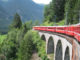 スイスの赤い列車
